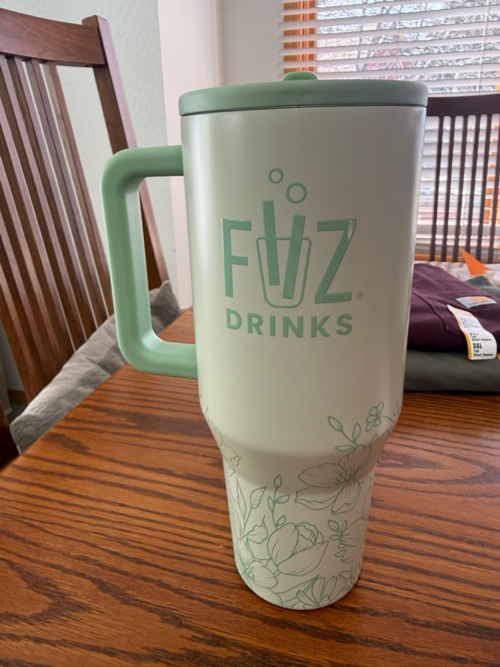 Hydrojug 40 oz Fiiz Drinks Flowers BNWT